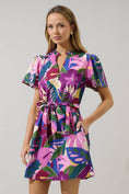 Load image into Gallery viewer, Blain Tropics Ema Shift Mini Dress