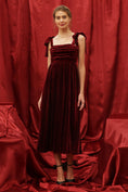 Load image into Gallery viewer, Blu pepper dress, by the river dress, velvet dress, burgundy velvet dress, burgundy midi dress, shopping in Fayetteville ar, boutique stores in Fayetteville, ar