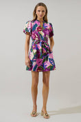 Load image into Gallery viewer, Blain Tropics Ema Shift Mini Dress