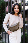 Load image into Gallery viewer, The Classic Crossbody Belt Fanny Handbag
