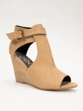 Load image into Gallery viewer, She’s Got It Chic Wedge Heel
