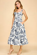 Load image into Gallery viewer, Sweetheart Neckline Midi Dress
