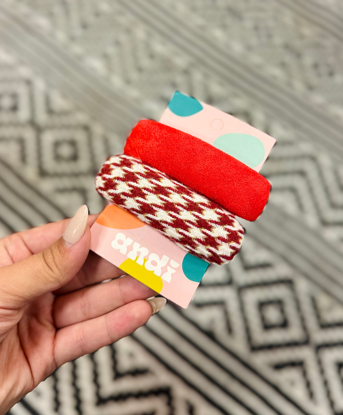 Add Some Red Cushion Snap Clips 2-Pack