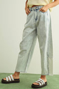 Load image into Gallery viewer, Women’s jeans,  women’s barrel jeans, Fayetteville boutique stores
