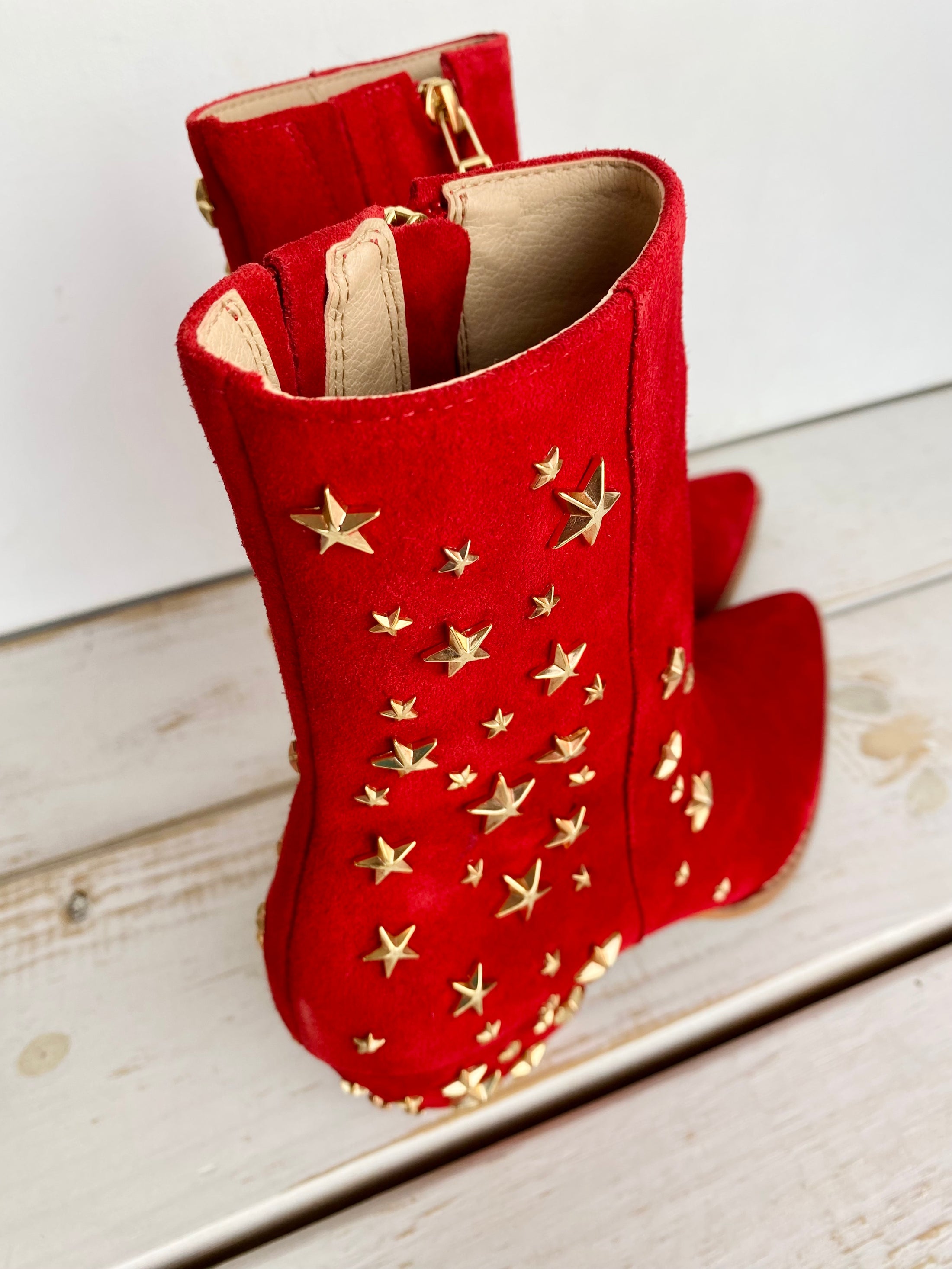 Gold star detail on matisse red boots