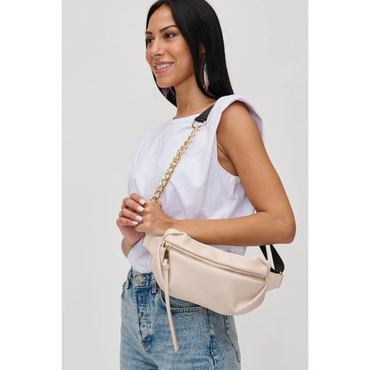 Urban Expressions | The Chic Essential Belt bag